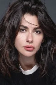 Nesrin Cavadzade